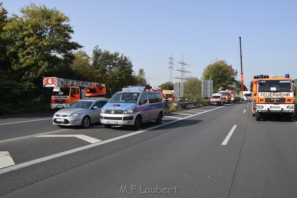 Schwerer VU PKlemm A 57 Rich Innenstadt Hoehe Koeln Chorweiler P260.JPG - Miklos Laubert